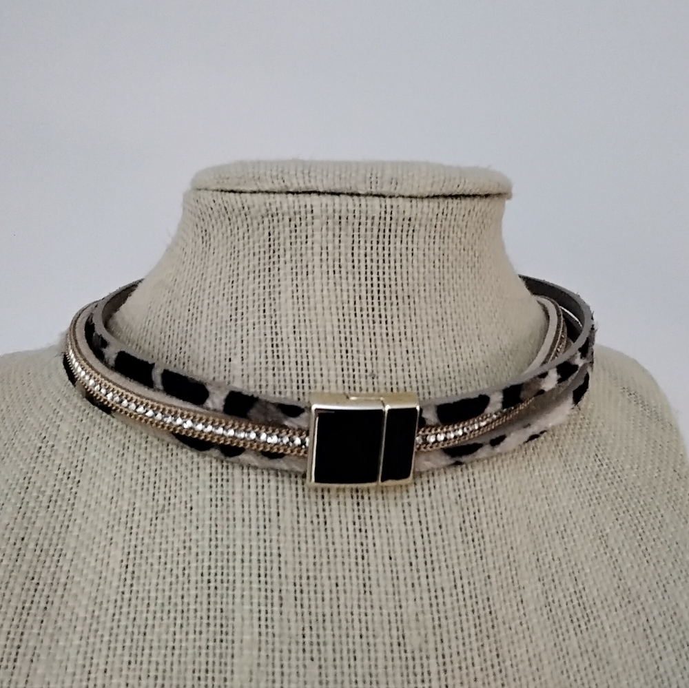 Leopard Print Choker Necklace - Pre Owned Great Condition